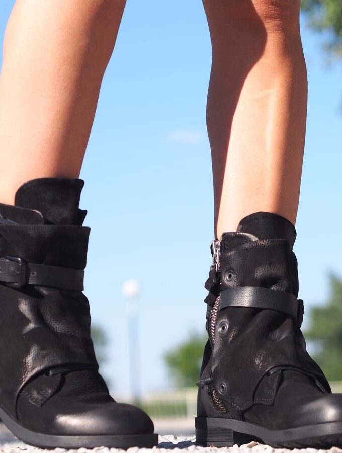Black genuine leather boots,Women genuine leather boots,Extravagant leather boots,Women leather boots