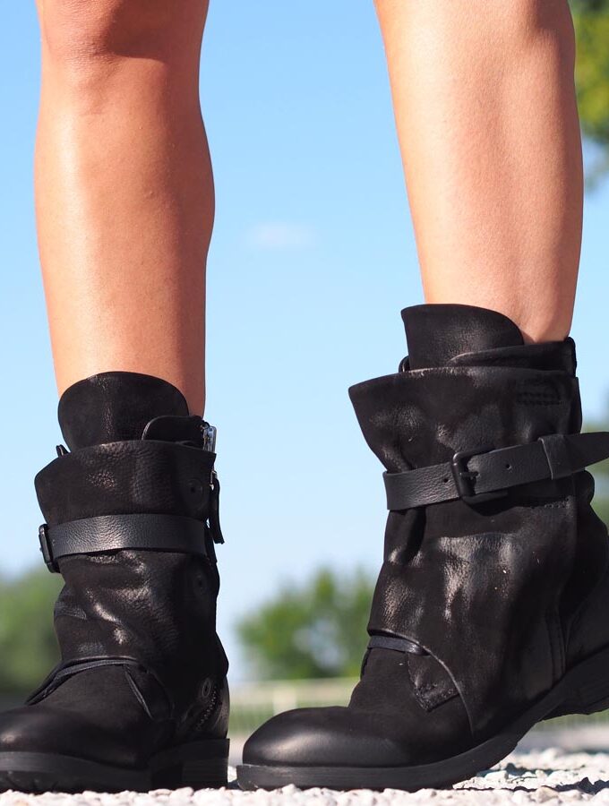 Black genuine leather boots,Women genuine leather boots,Extravagant leather boots,Women leather boots