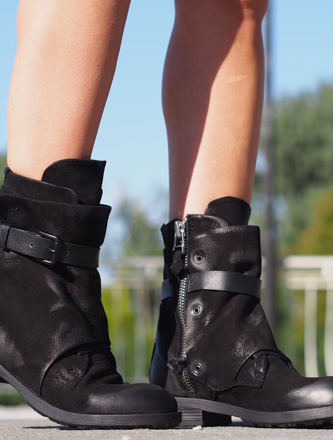 Black genuine leather boots,Women genuine leather boots,Extravagant leather boots,Women leather boots