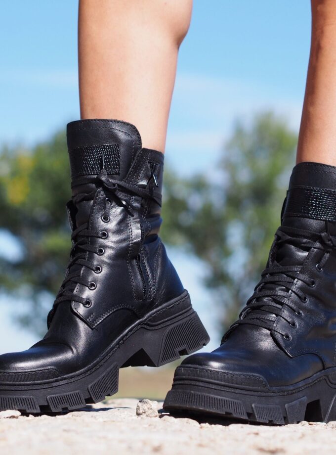 Womens genuine leather boots,Black Genuine leather boots,Extravagant leather boots ,women leather boots,Leather Boots Women,Winter boots