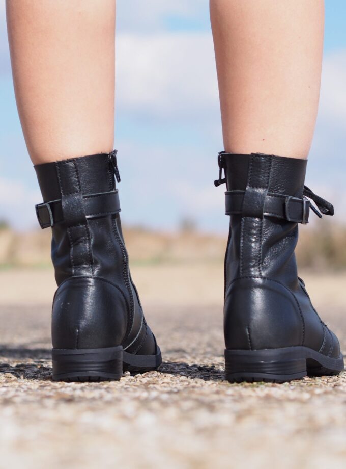 Womens genuine leather boots,Black Genuine leather boots,Extravagant leather boots ,women leather boots,Leather Boots Women,Winter boots