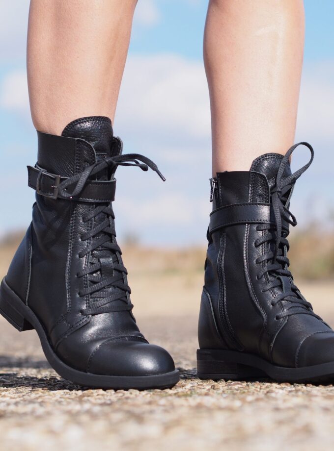 Womens genuine leather boots,Black Genuine leather boots,Extravagant leather boots ,women leather boots,Leather Boots Women,Winter boots