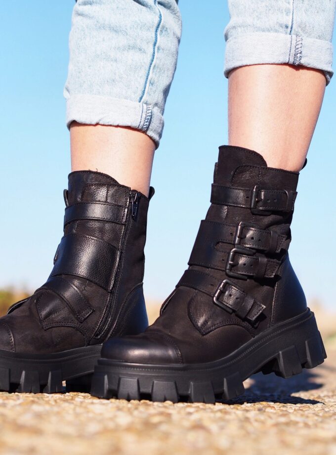 Womens genuine leather boots,Black Genuine leather boots,Extravagant leather boots ,women leather boots,Leather Boots Women,Winter boots