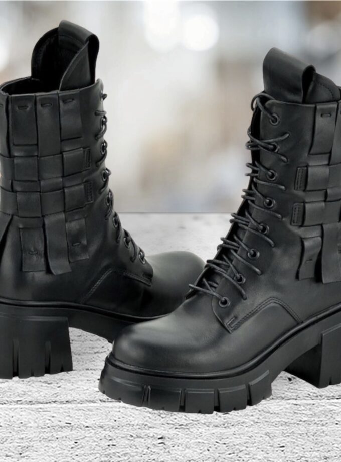 Women's genuine leather boots,Black leather winter boots for women ,Extravagant leather boots ,women leather boots,Leather Boots for Women